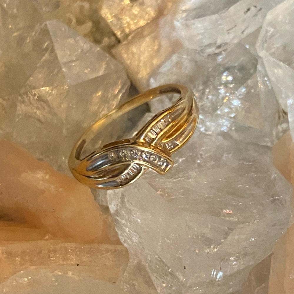 Diamond Crossover Ring
